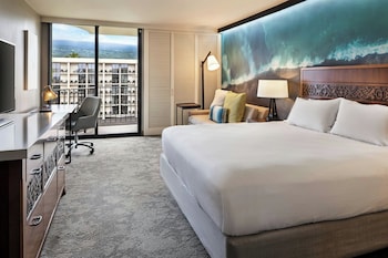 Room, 1 King Bed with Sofa bed, Balcony