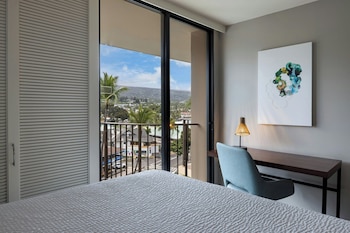 Room, 2 Queen Beds, Balcony, Mountain View (Balcony)