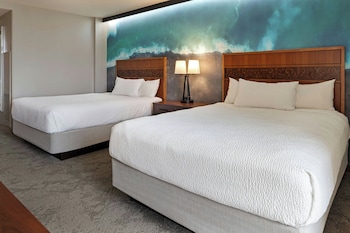 Room, 2 Queen Beds, Balcony