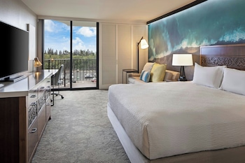 Room, 1 King Bed with Sofa bed, Balcony
