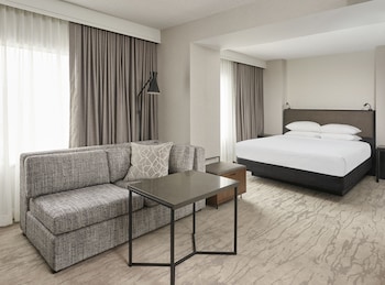Room, 1 King Bed with Sofa bed (High Floor)