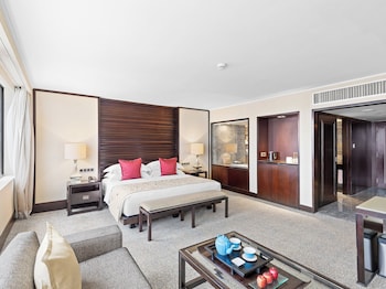 Deluxe Room, 1 King Bed