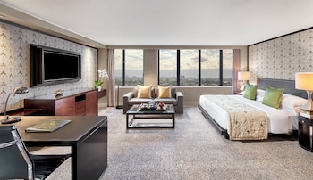 Deluxe Room, 1 King Bed