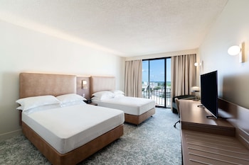 Deluxe Room, 1 King Bed