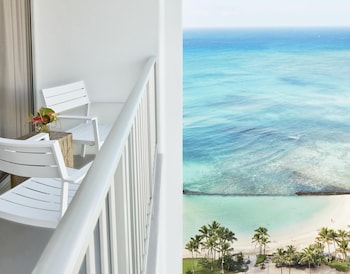 Room, 1 King Bed, Partial Ocean View