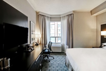 Room, 1 Queen Bed, Bathtub