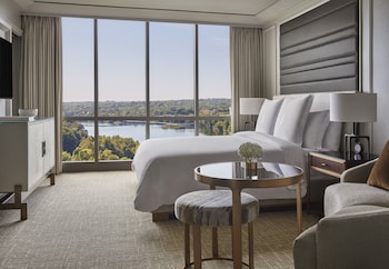 Suite, 1 Bedroom, Lake View