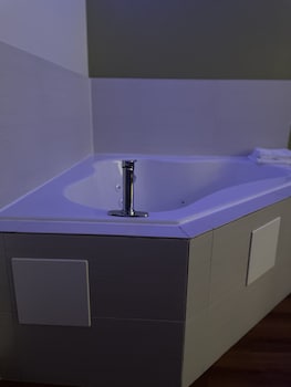 Standard Single Room, 1 Bedroom, Hot Tub