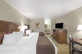 Standard Room, 2 Queen Beds, Non Smoking (Pet Friendly)