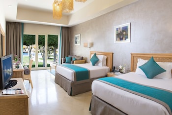 Superior Room, Pool View
