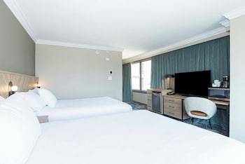 Grand Room, 2 Queen Beds (North Tower)