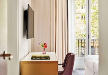 Room, 2 Twin Beds (View)
