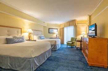 Standard Room, 2 Queen Beds, Balcony
