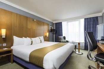 Premium Room, 1 King Bed with Sofa bed