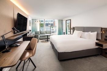Premium Room, 1 King Bed, Balcony (Super King)