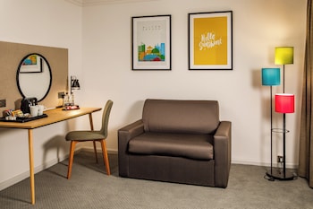 Premium Room, 1 King Bed with Sofa bed
