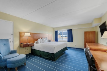 Basic Room, 1 Queen Bed