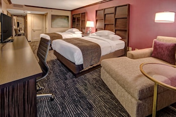 Suite, 2 Queen Beds, Accessible, Bathtub (Kitchenette, Mobility)