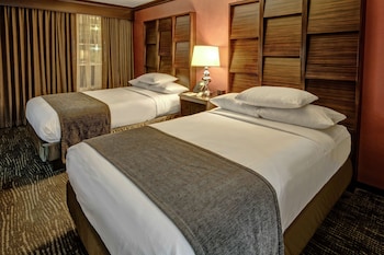 Premium Suite, Multiple Beds (Hearing)
