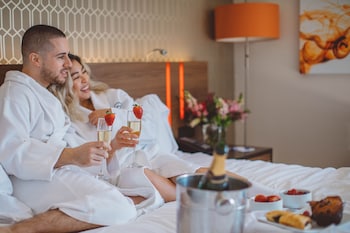 Skyline View Room (No Resort Fee)