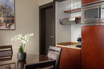 Suite, 1 King Bed