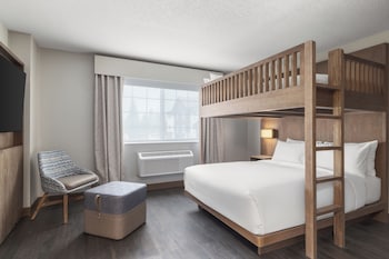 Junior Suite, Multiple Beds