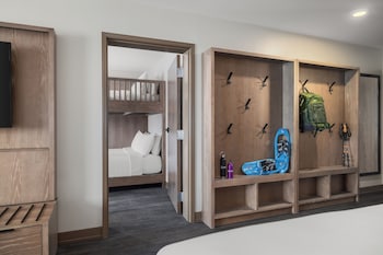Junior Suite, Multiple Beds