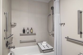 Room, 1 King Bed, Accessible, Bathtub (Mobility)