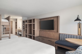 Room, Multiple Beds