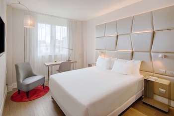 Premium Room (Extra Bed 2 adults + 1 child)
