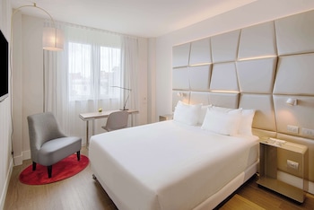 Premium Room (Extra Bed 2 adults + 1 child)