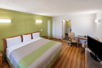Standard Room, 1 King Bed, Accessible, Non Smoking