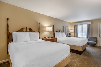 Standard Room, 2 Queen Beds, Non Smoking, Refrigerator & Microwave