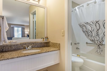 Standard Room, 1 King Bed, Smoking, Refrigerator & Microwave