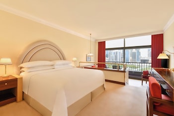 Deluxe Room, 1 King Bed, Smoking, Balcony (View)