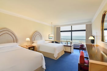 Deluxe Room, 2 Twin Beds, Balcony, Sea View