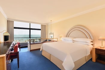 Deluxe Room, 1 King Bed, Balcony, Sea View (Balcony)