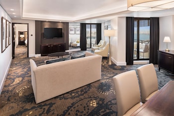 Grand Suite, Balcony (Creek View, Lounge Access)