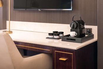 Suite, Balcony (Creek View, Lounge Access)