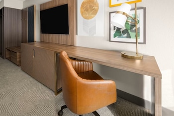 Standard Room, 2 Queen Beds, Accessible Bathtub (Mobility Accessible)