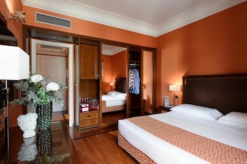 Comfort Double Room (1 Full or 2 Twin Beds)