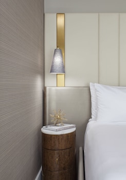 Premier Room, 2 Queen Beds, Mobility Accessible (w/ RI Shower)