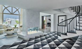 Presidential Suite (Grand)