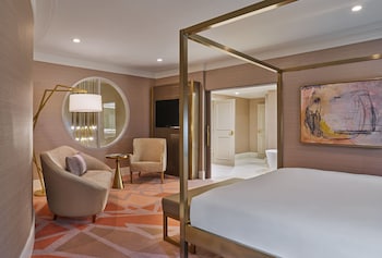 Suite (Texan)
