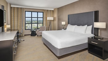 Room, 1 King Bed (High Floor)