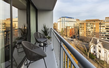 Madera Queen Queen with Balcony ADA