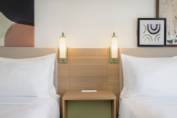 Room, 2 Queen Beds, Accessible (Hearing)