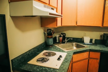 Suite, 1 King Bed, Non Smoking, Kitchenette (No Pets)