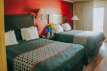 Standard Room, 2 Queen Beds, Non Smoking, City View (No Pets)