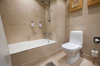 Superior Double Room, 1 King Bed, Bathtub